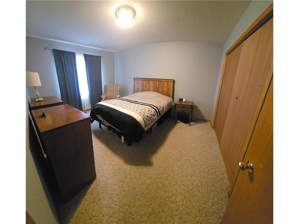 920 W 9th Street Rush City MN 55069 7051076 image18