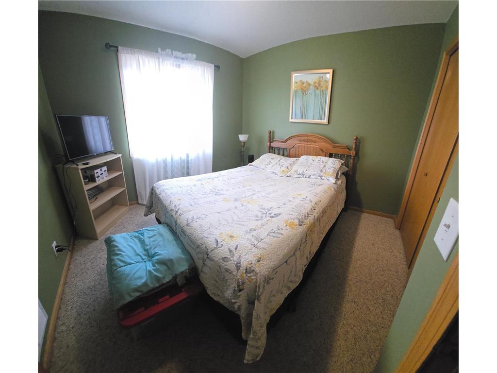920 W 9th Street Rush City MN 55069 7051076 image19