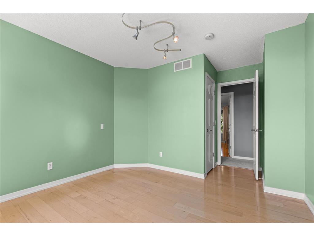 9200 Hearthstead Lane Eden Prairie MN 55347 7082637 image34