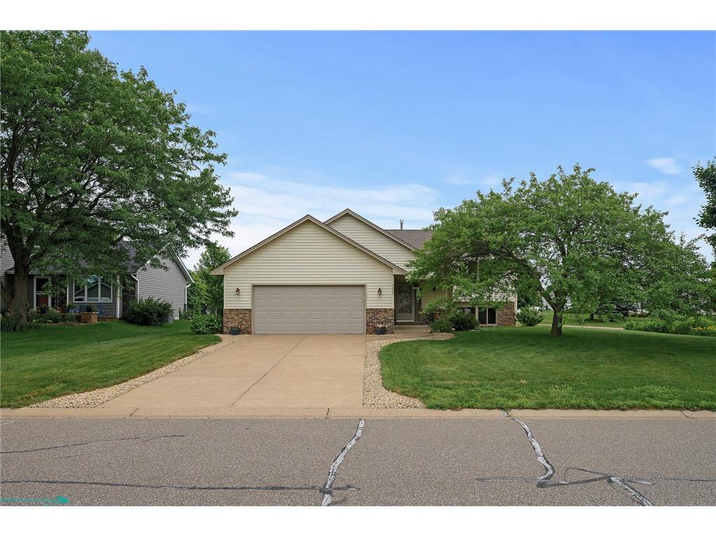 9200 Victoria Court Brooklyn Park MN 55443 6747679 image1