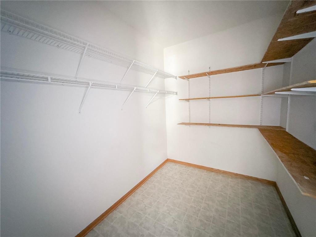 9201 Medicine Lake Road #307 Golden Valley MN 55427 7061125 image20