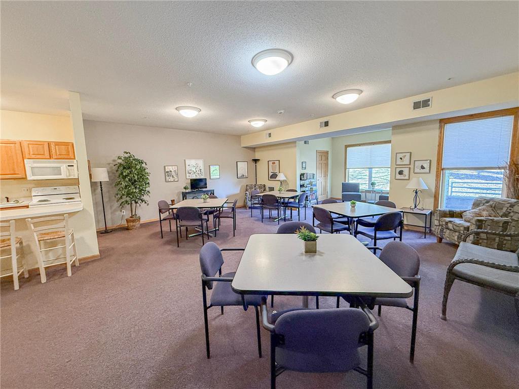 9201 Medicine Lake Road #307 Golden Valley MN 55427 7061125 image24