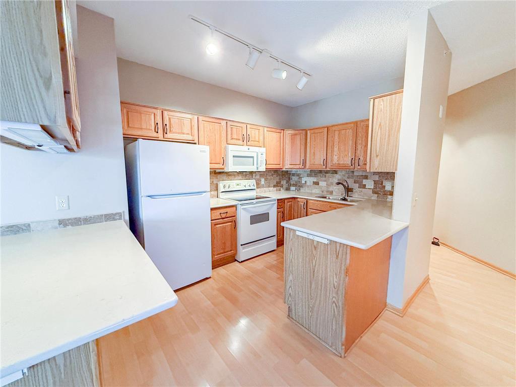 9201 Medicine Lake Road #307 Golden Valley MN 55427 7061125 image8