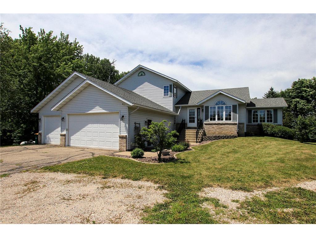 9204 170th Street, Glencoe, MN, 55336 MLS 6228951 Edina Realty