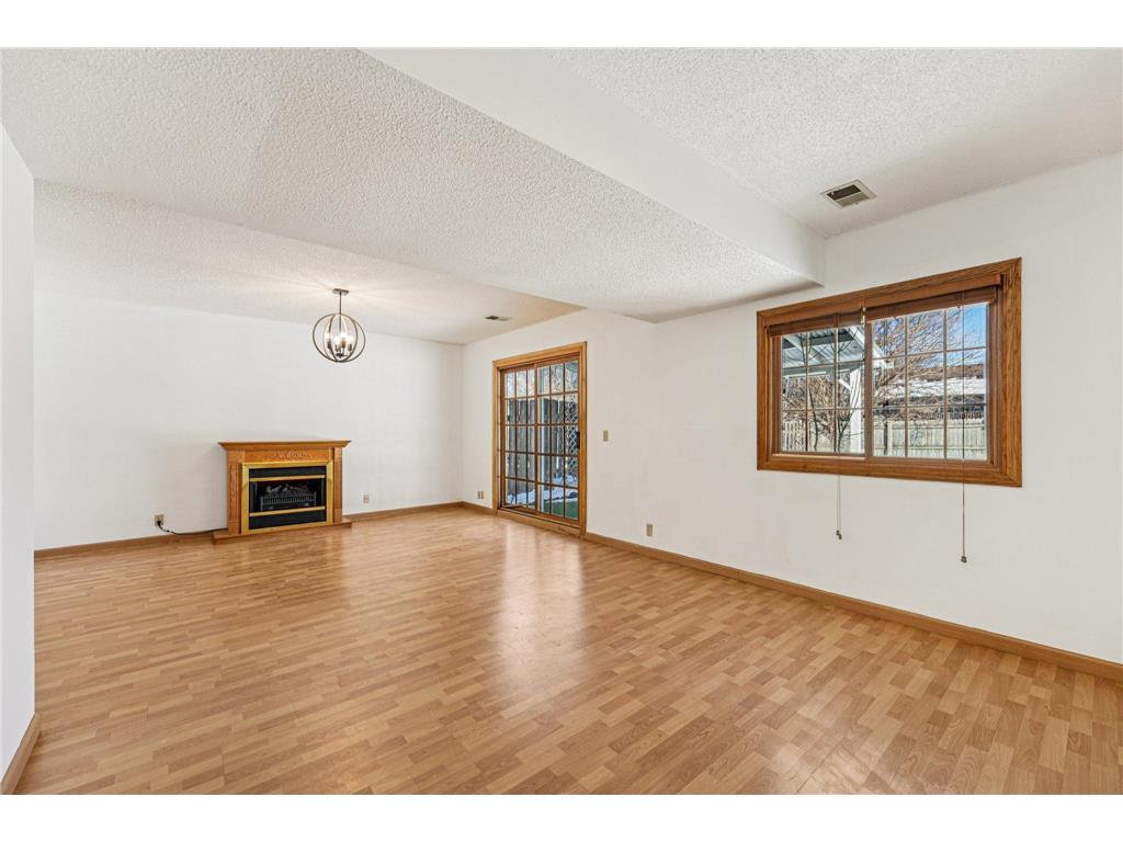 9205 29th Avenue N New Hope MN 55427 7029275 image5
