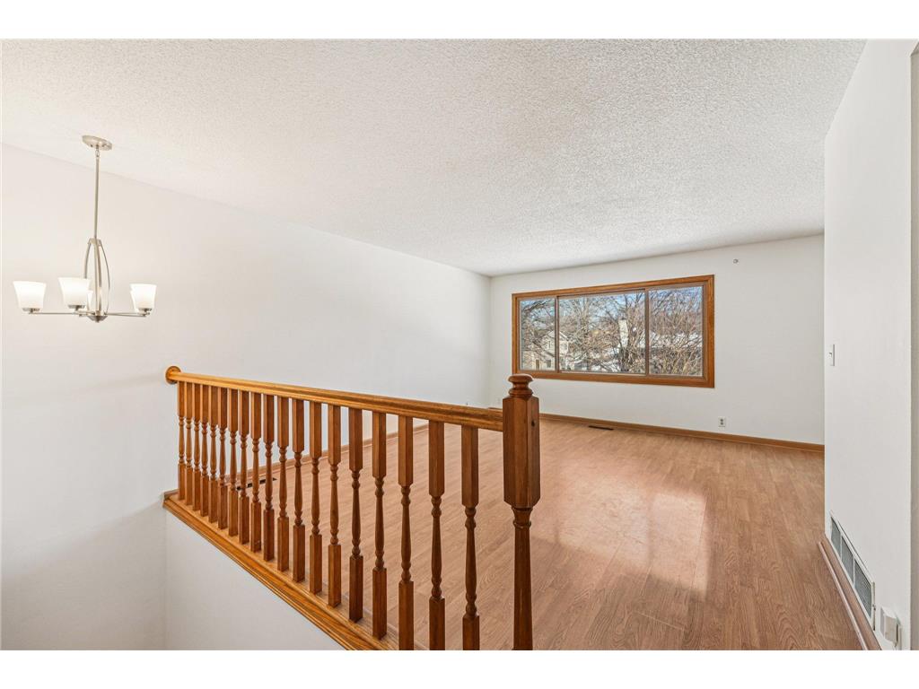 9205 29th Avenue N New Hope MN 55427 7029275 image7