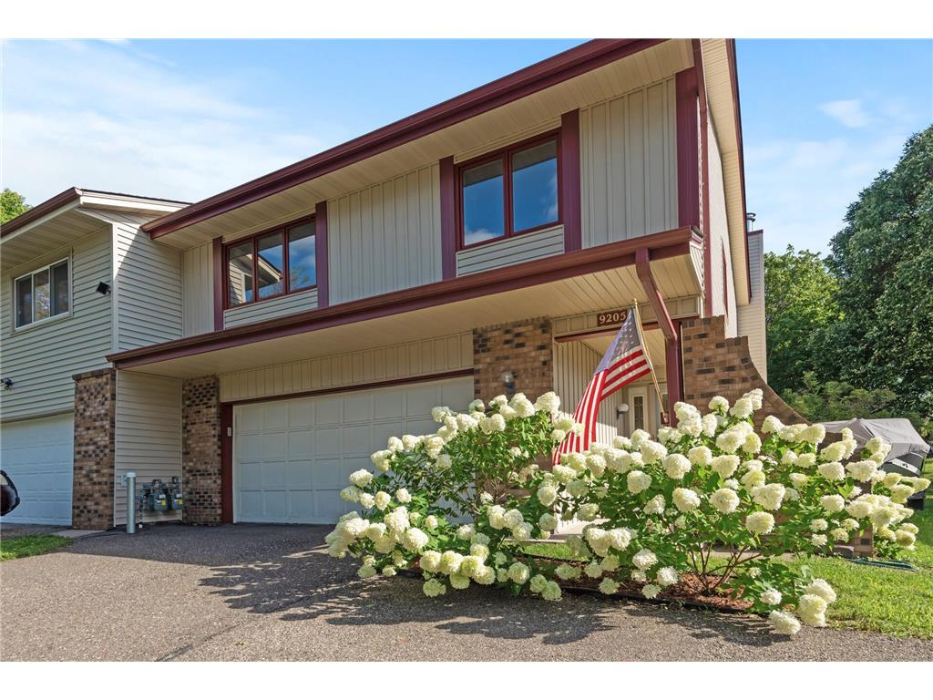 9205 30th Avenue N New Hope MN 55427 6417647 image1