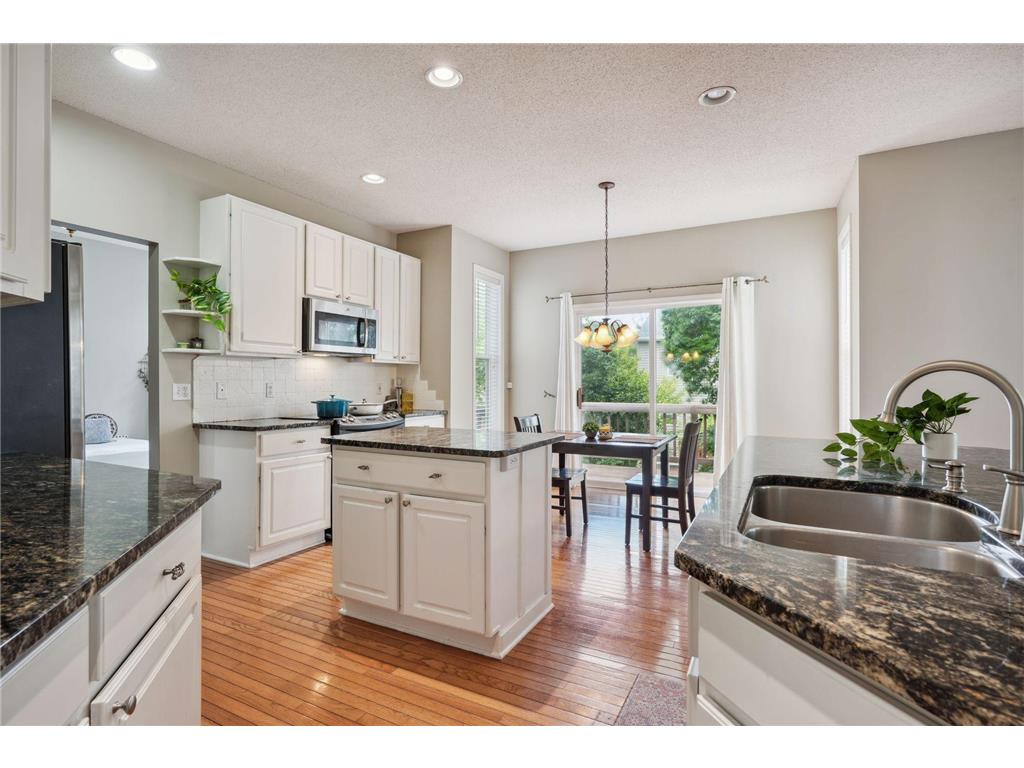 9208 Peony Lane N Maple Grove MN 55311 6580737 image1