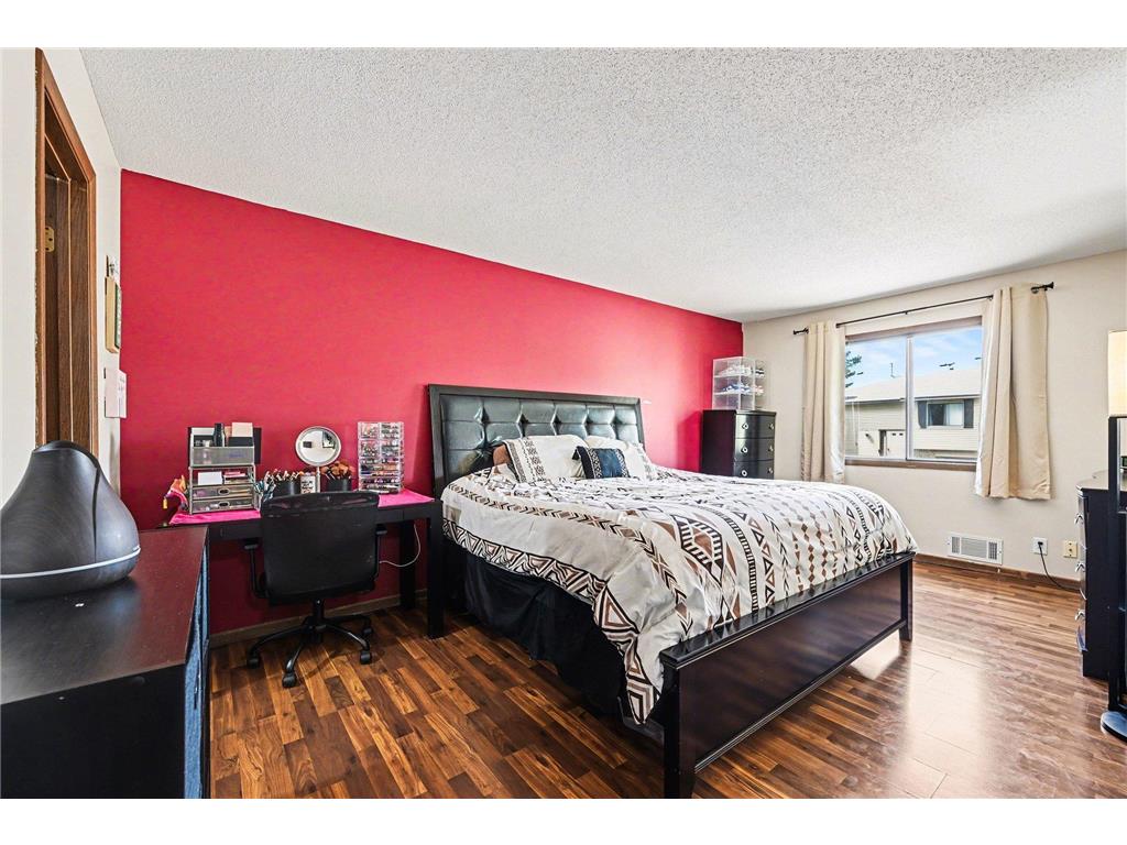 9209 Dartford Road Woodbury MN 55125 7064714 image13