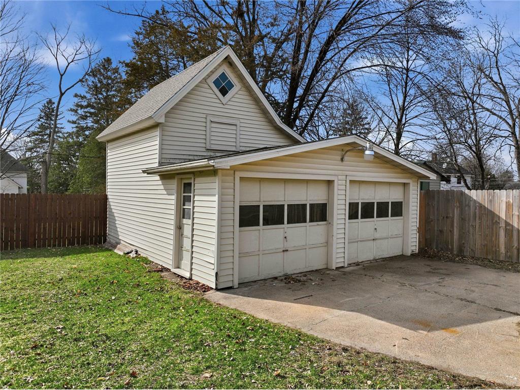 921 11th Street E Menomonie WI 54751 7051891 image4