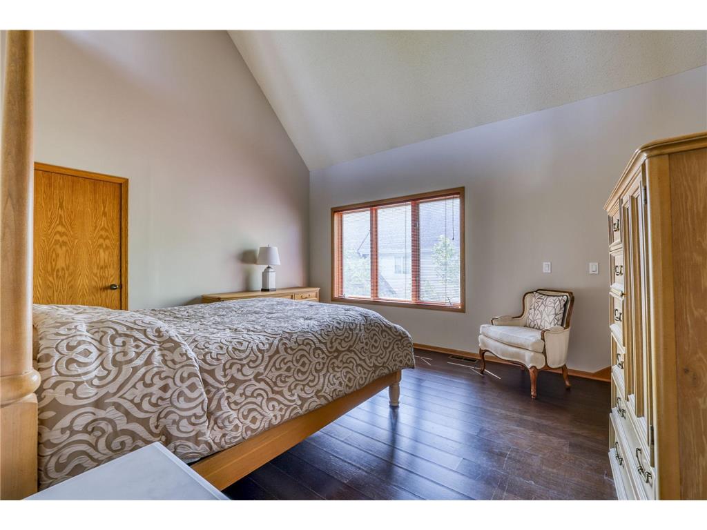 921 / 923 Dartmouth Place SE Minneapolis MN 55414 7034035 image16