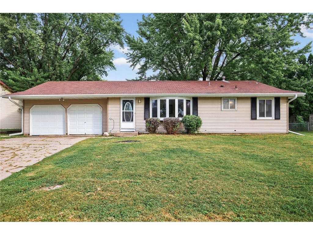 921 Cortland Drive S Apple Valley MN 55124 6782295 image1