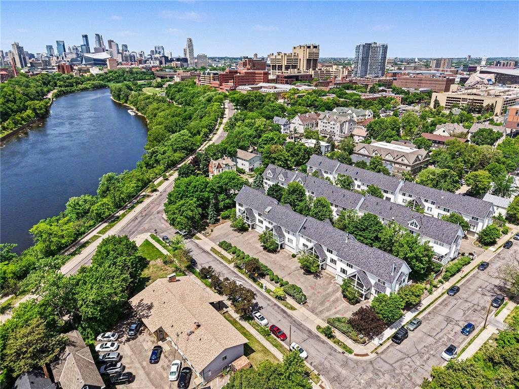 921 Dartmouth Avenue SE Minneapolis MN 55414 7082198 image1
