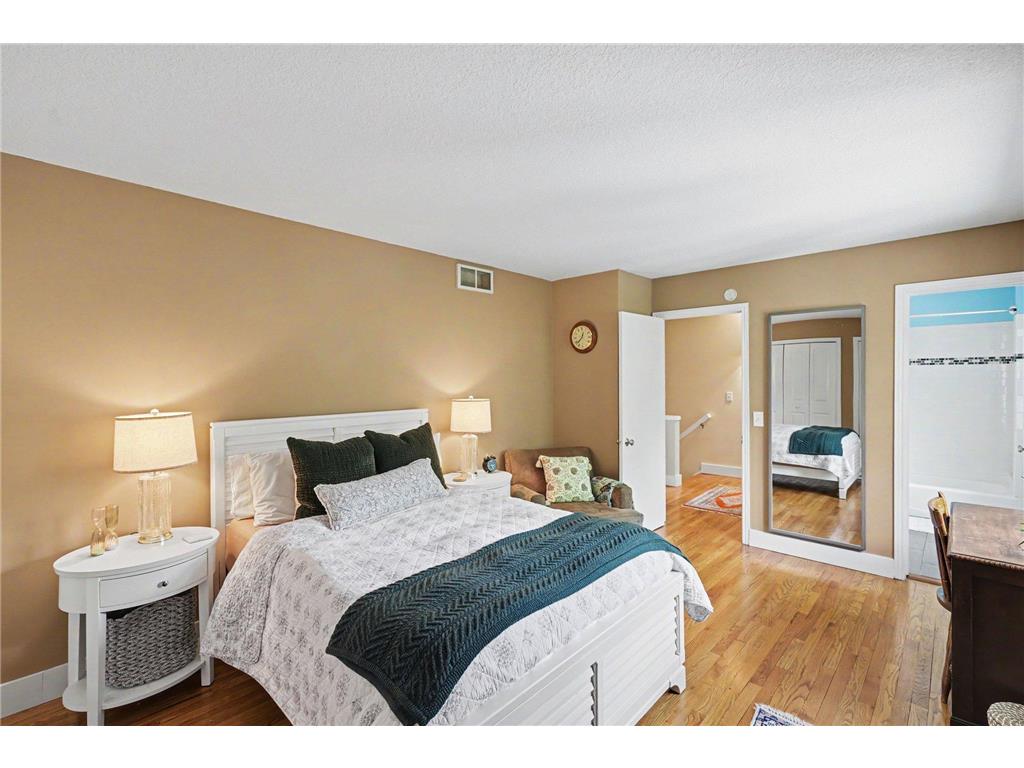 921 Dartmouth Avenue SE Minneapolis MN 55414 7082198 image16