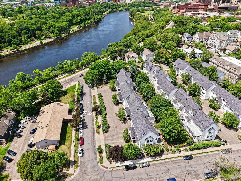 921 Dartmouth Avenue SE Minneapolis MN 55414 7082198 image2
