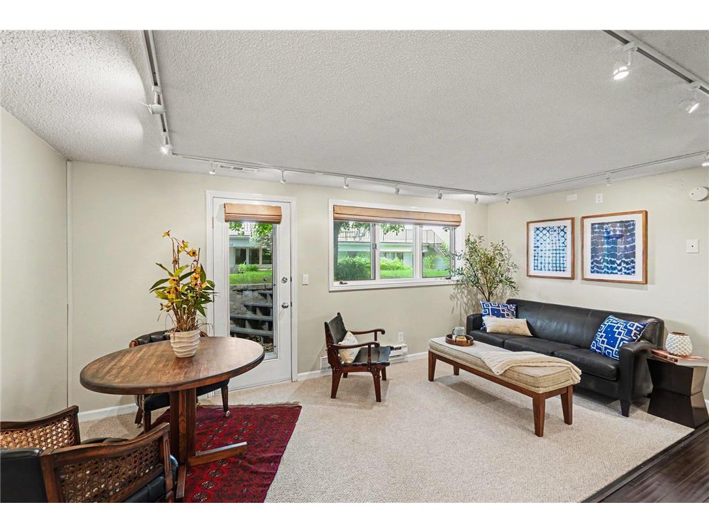 921 Dartmouth Avenue SE Minneapolis MN 55414 7082198 image22
