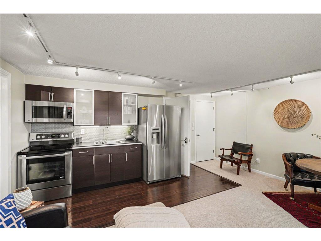 921 Dartmouth Avenue SE Minneapolis MN 55414 7082198 image24