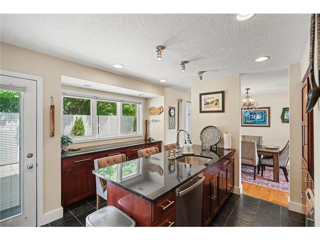 921 Dartmouth Avenue SE Minneapolis MN 55414 7082198 image9