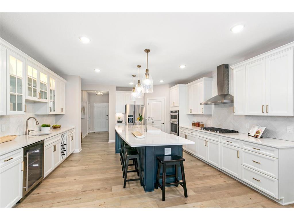 921 Goldfinch Street Chaska MN 55318 6434631 image1