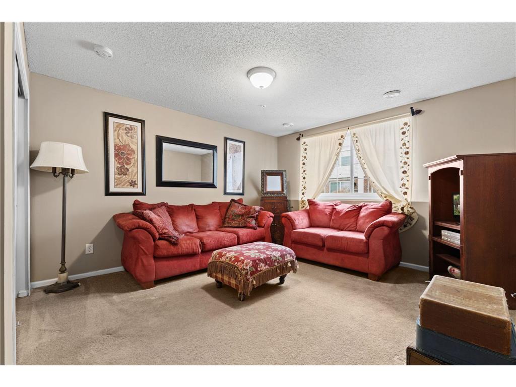 921 Ledgestone Drive Mahtomedi MN 55115 7018157 image3