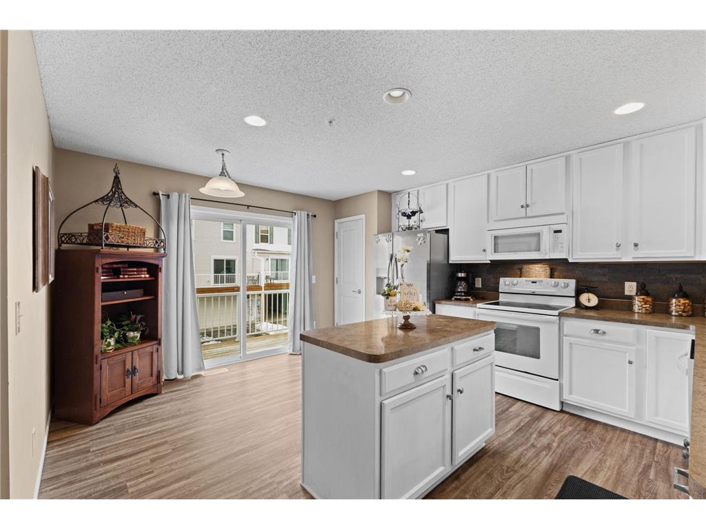 921 Ledgestone Drive Mahtomedi MN 55115 7018157 image8