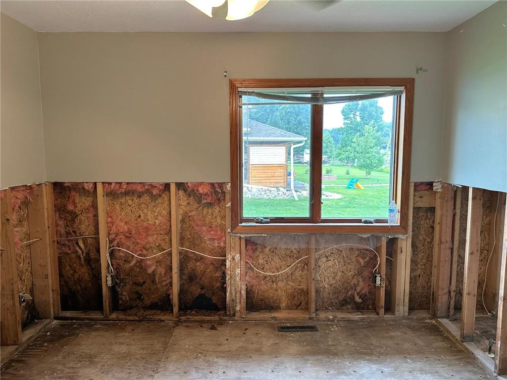 921 Lillian Street Waterville MN 56096 - Tetonka 6762198 image21