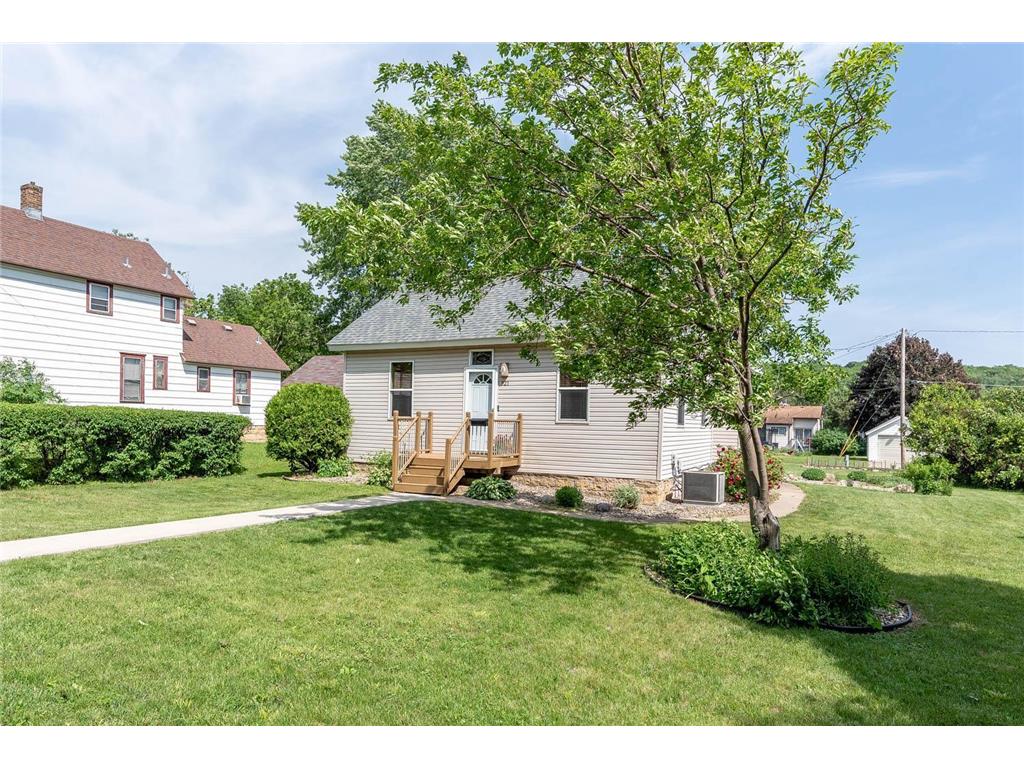 921 N 2nd Street Mankato MN 56001 6732846 image1