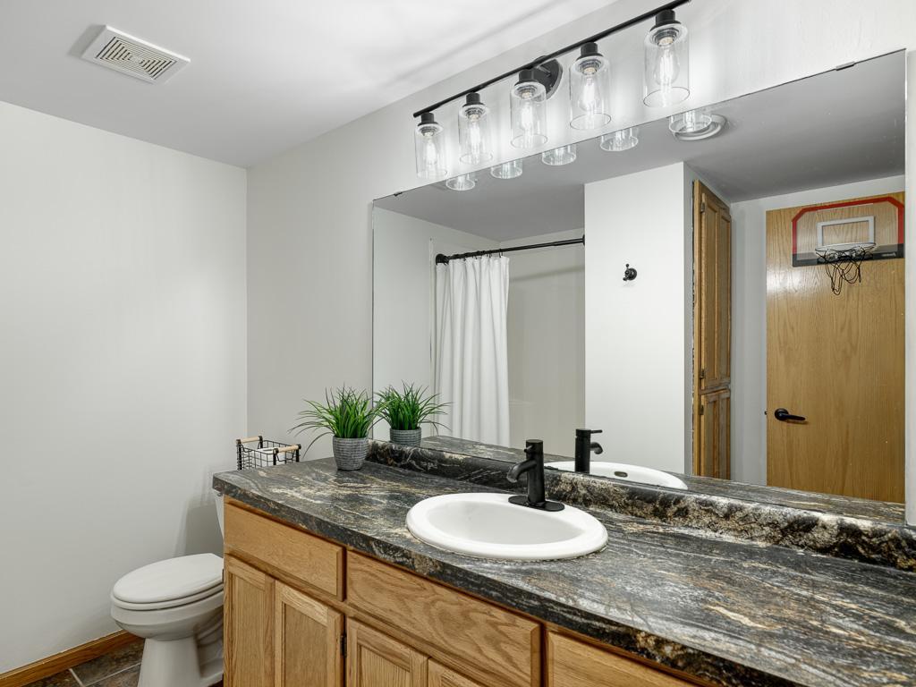 921 Pine Street Farmington MN 55024 7084182 image11