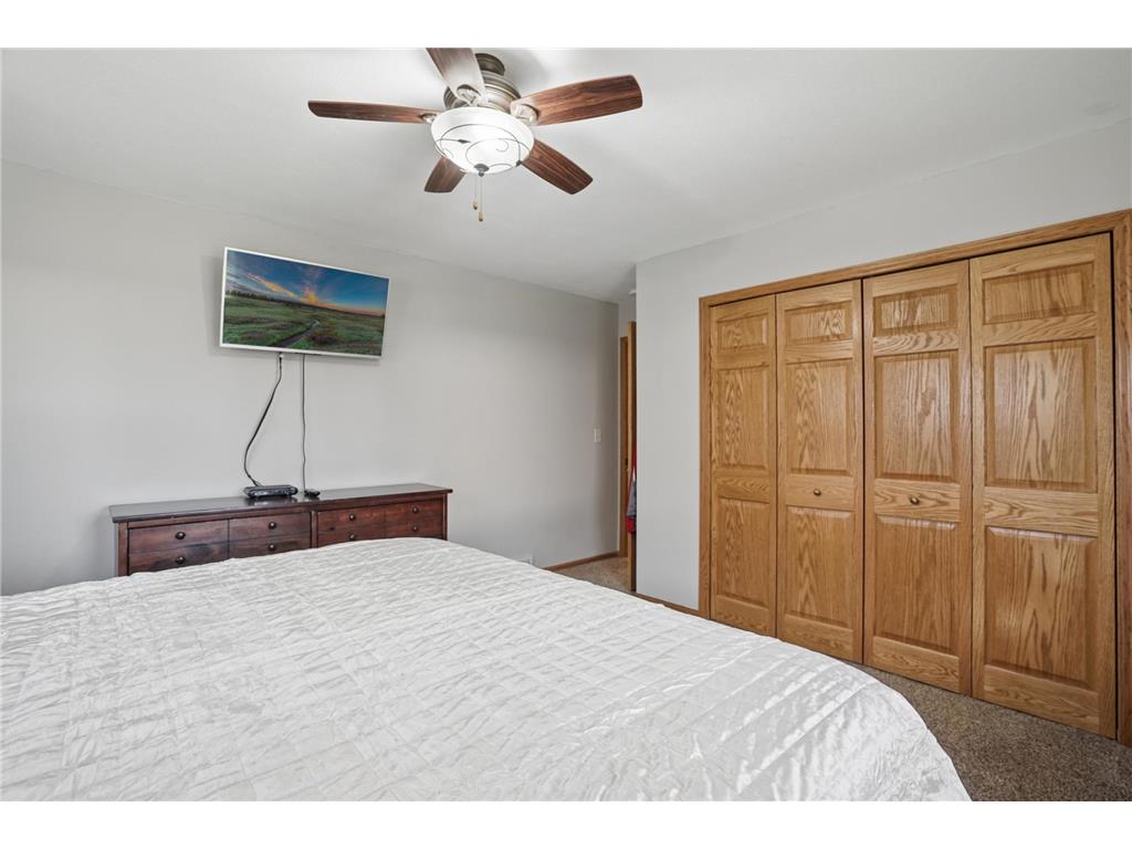 921 S Meadow Road Litchfield MN 55355 7040207 image14