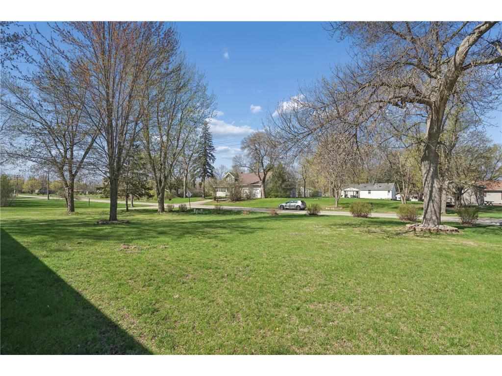 921 S Meadow Road Litchfield MN 55355 7040207 image32