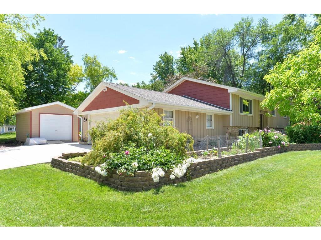 9210 Yucca Lane N Maple Grove MN 55369 6548298 image1