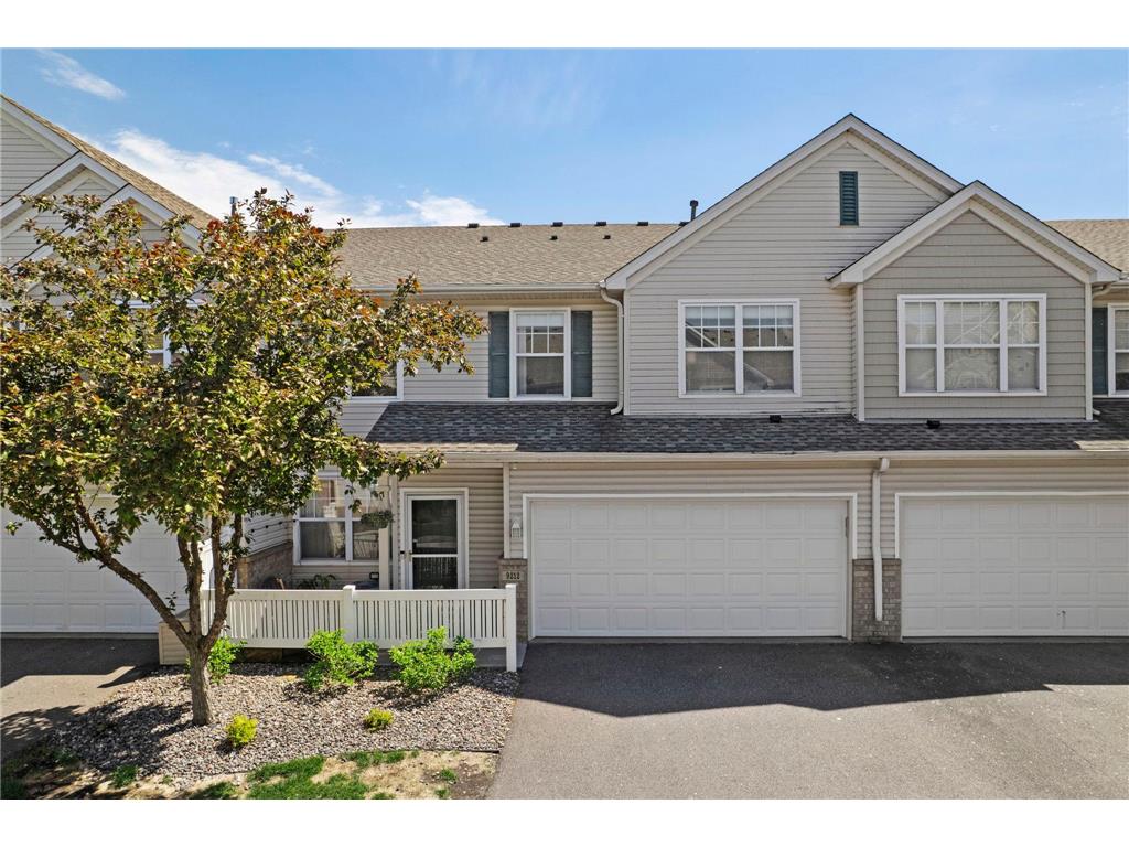 9212 Holly Lane N Maple Grove MN 55311 7075296 image1