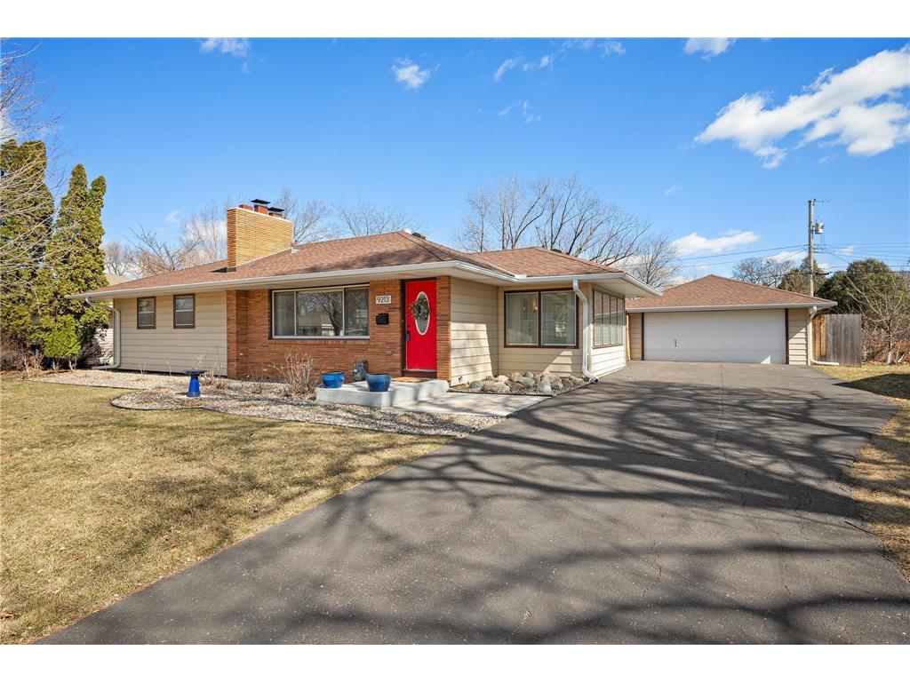 9213 11th Avenue S Bloomington MN 55420 6506939 image1