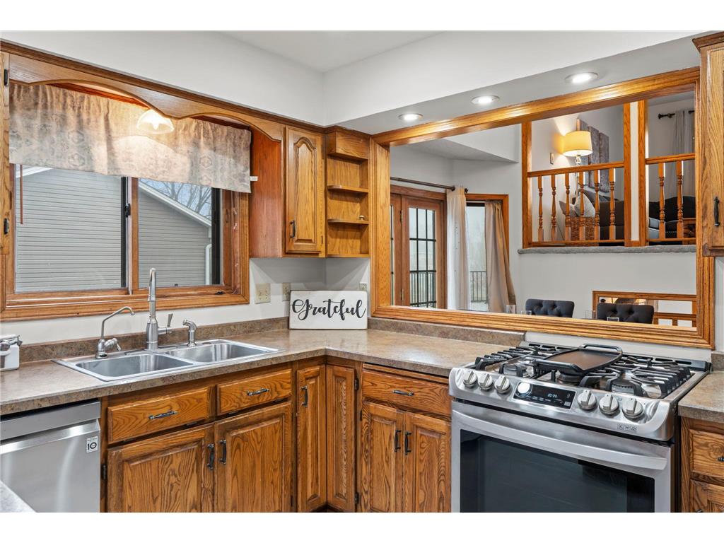 9213 Yates Bay Ct Brooklyn Park MN 55443 6821113 image27