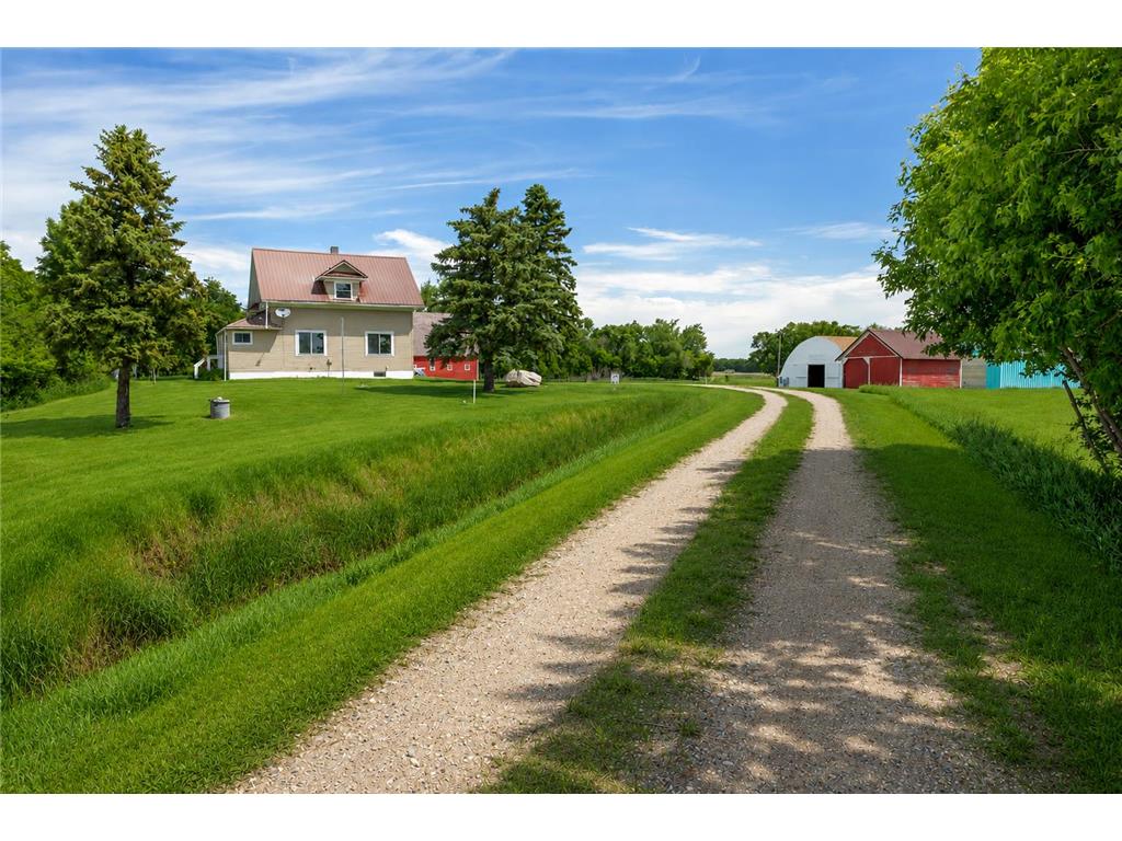 9215 5th Street NE Mchenry ND 58464 7105849 image1