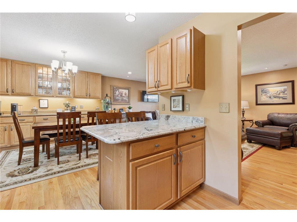 9217 W River Road Brooklyn Park MN 55444 7019159 image11