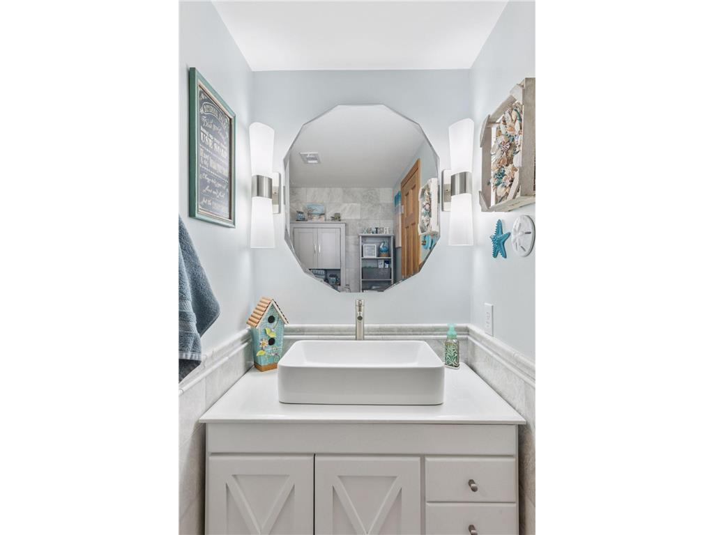 9217 W River Road Brooklyn Park MN 55444 7019159 image21