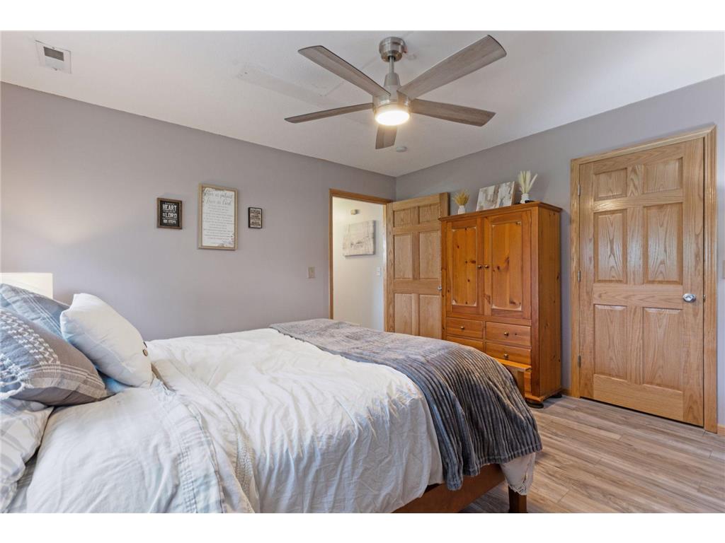 9217 W River Road Brooklyn Park MN 55444 7019159 image34