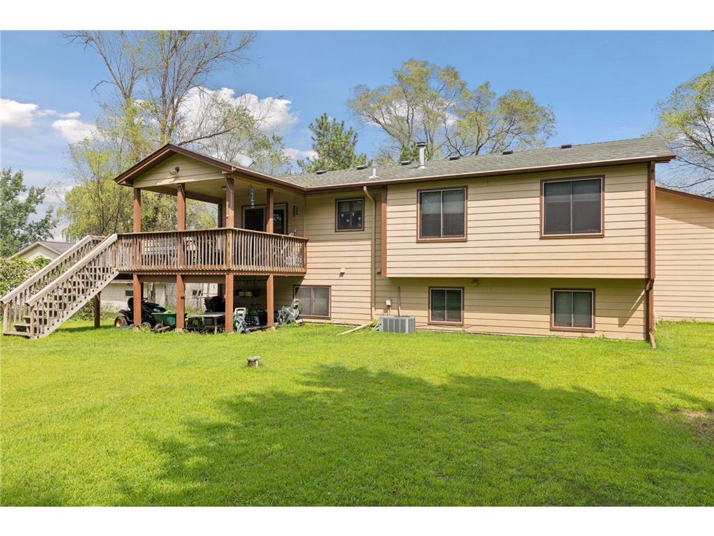 9217 W River Road Brooklyn Park MN 55444 7019159 image47