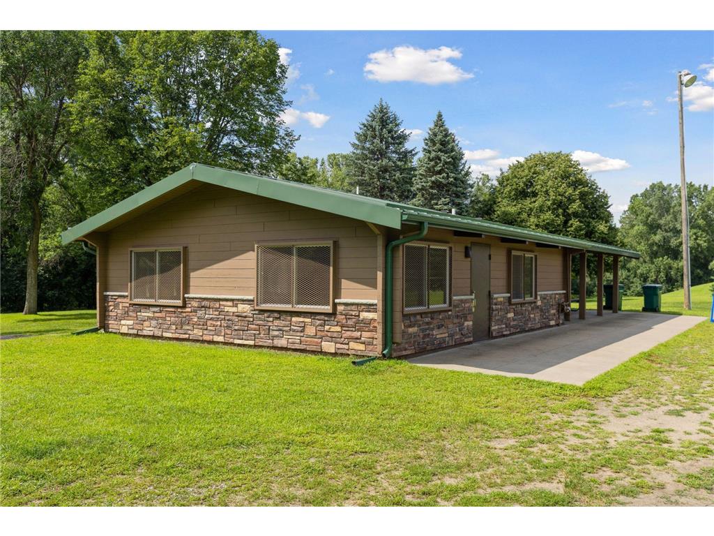 9217 W River Road Brooklyn Park MN 55444 7019159 image69