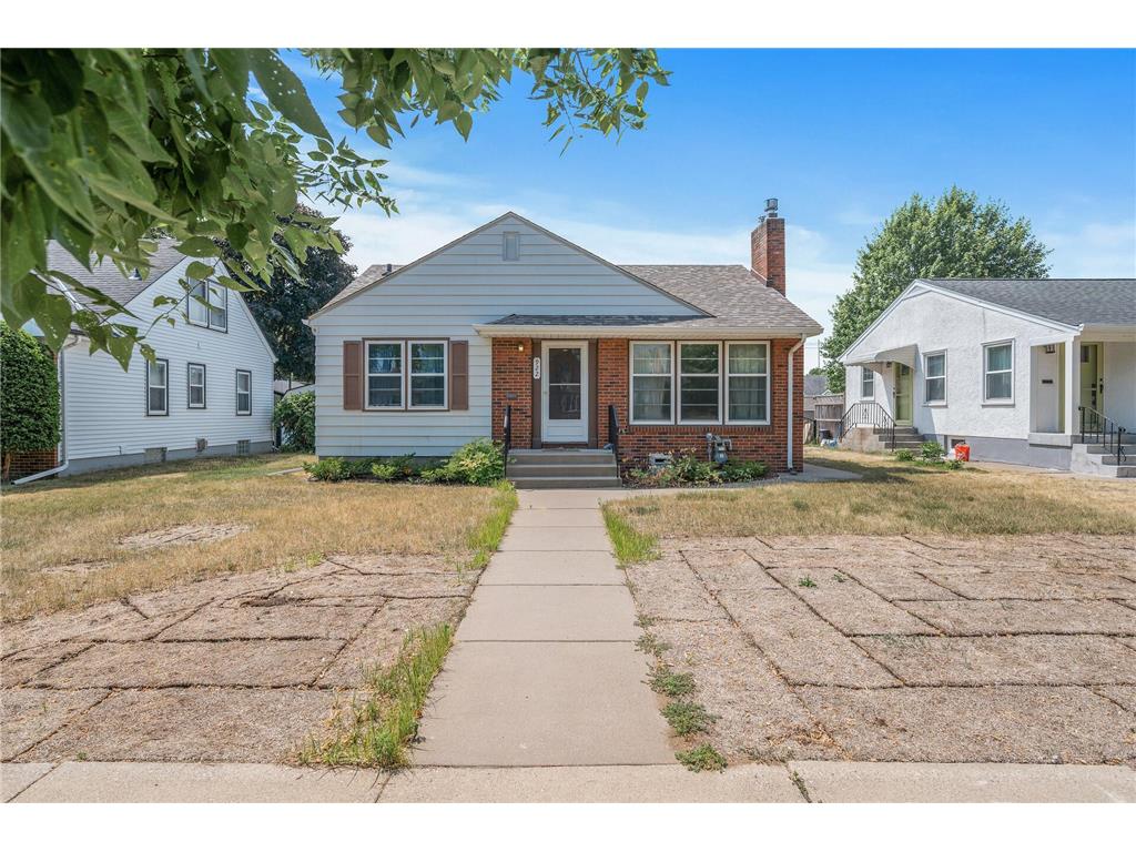 922 Idaho Avenue W Saint Paul MN 55117 6418431 image1