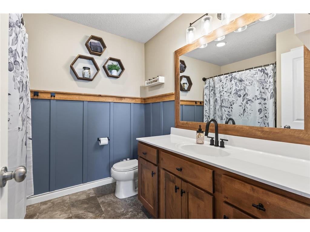 922 Mulberry Avenue NE Montgomery MN 56069 7015911 image18