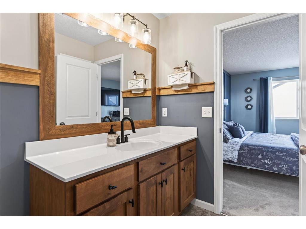 922 Mulberry Avenue NE Montgomery MN 56069 7015911 image19