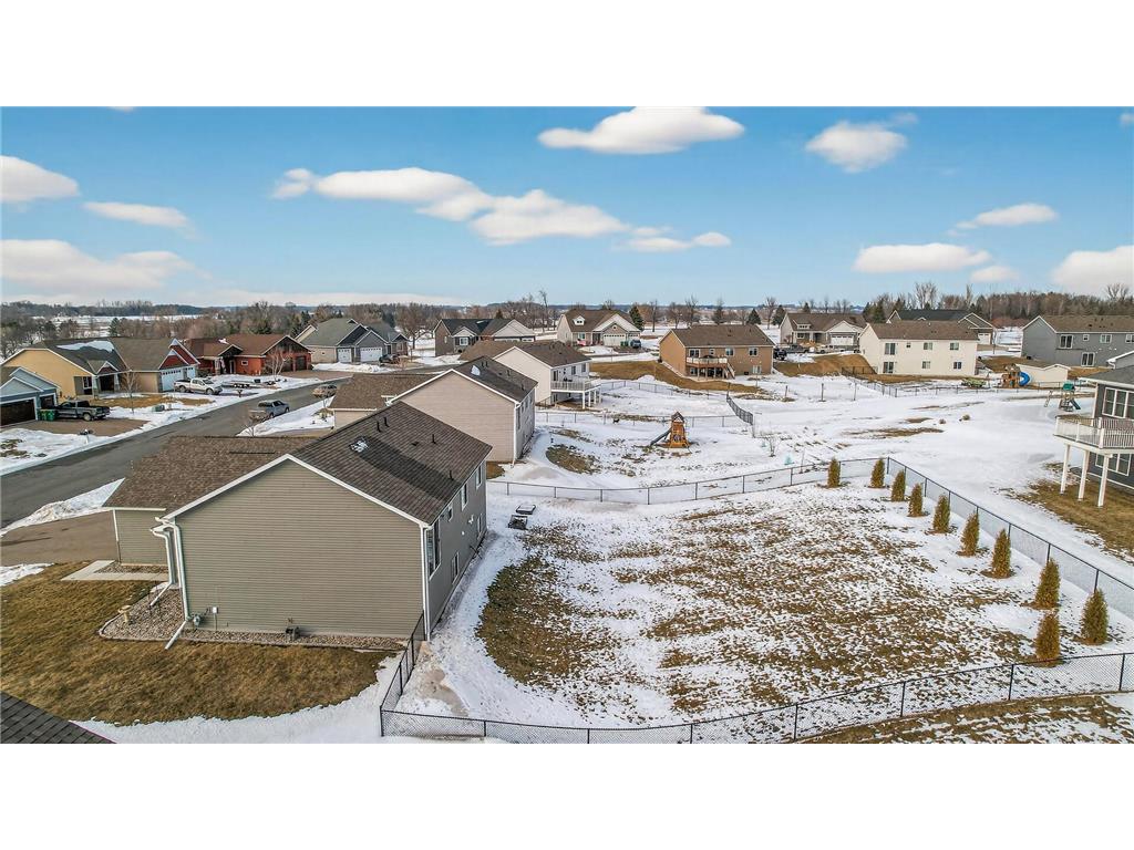 922 Mulberry Avenue NE Montgomery MN 56069 7015911 image35