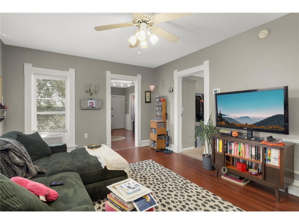 922 NE 18 1/2 Avenue NE Minneapolis MN 55418 7090222 image17