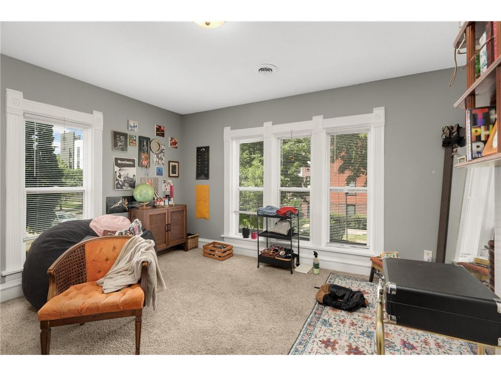922 NE 18 1/2 Avenue NE Minneapolis MN 55418 7090222 image24