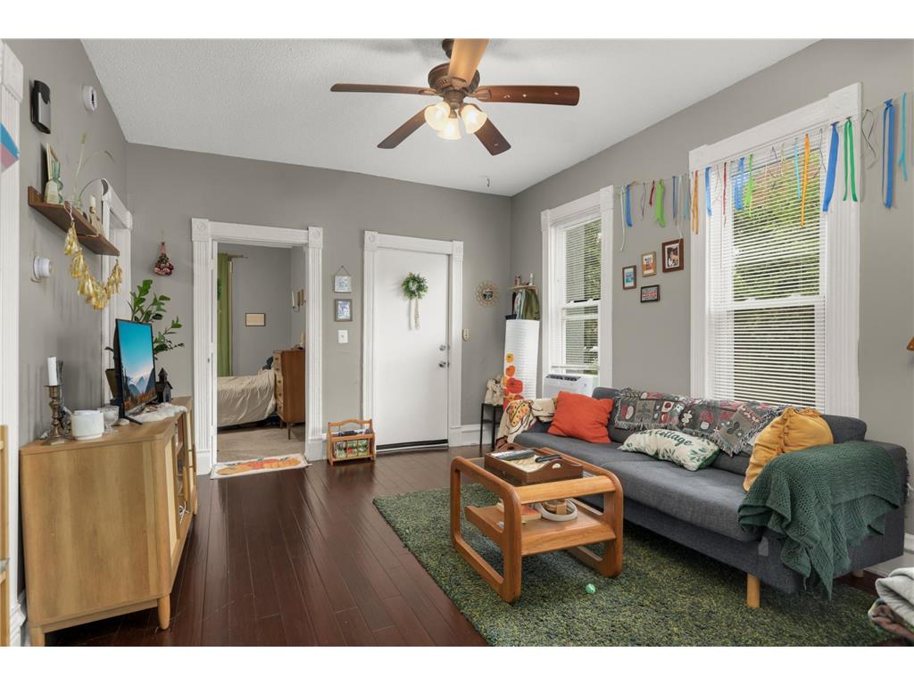 922 NE 18 1/2 Avenue NE Minneapolis MN 55418 7090222 image3