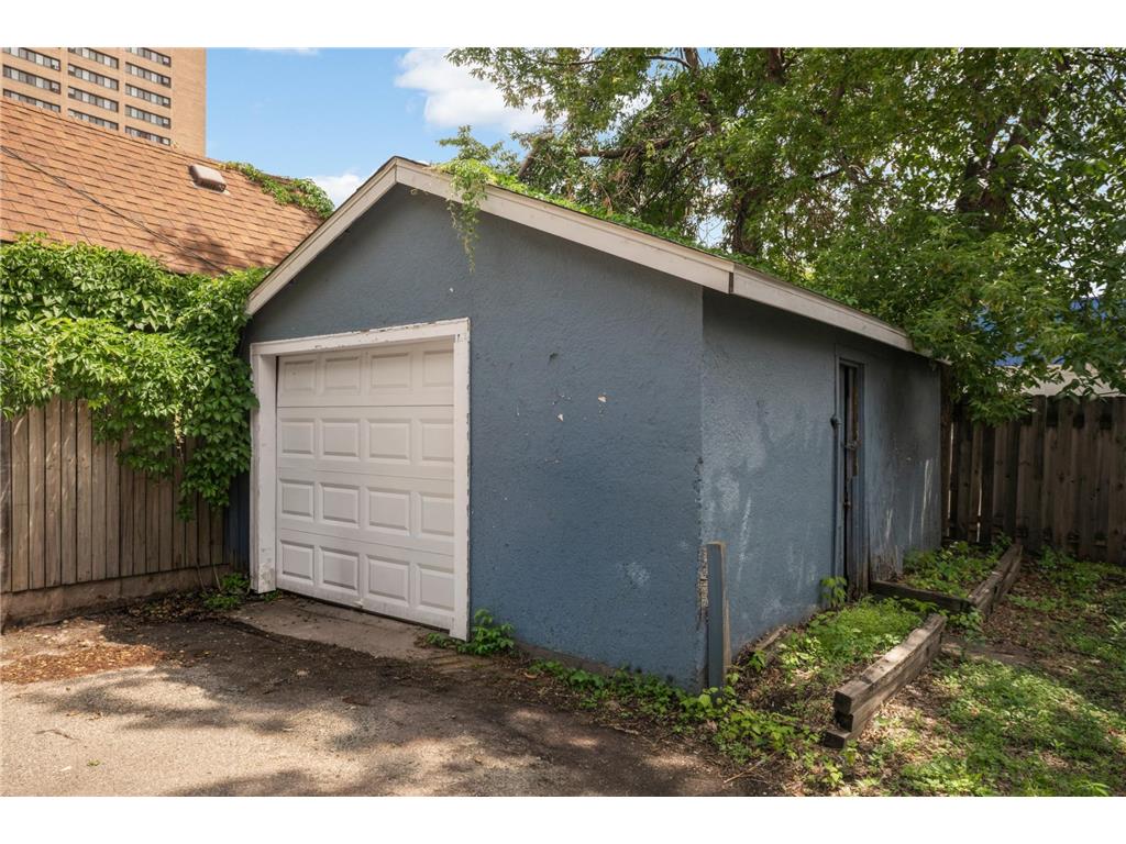 922 NE 18 1/2 Avenue NE Minneapolis MN 55418 7090222 image35