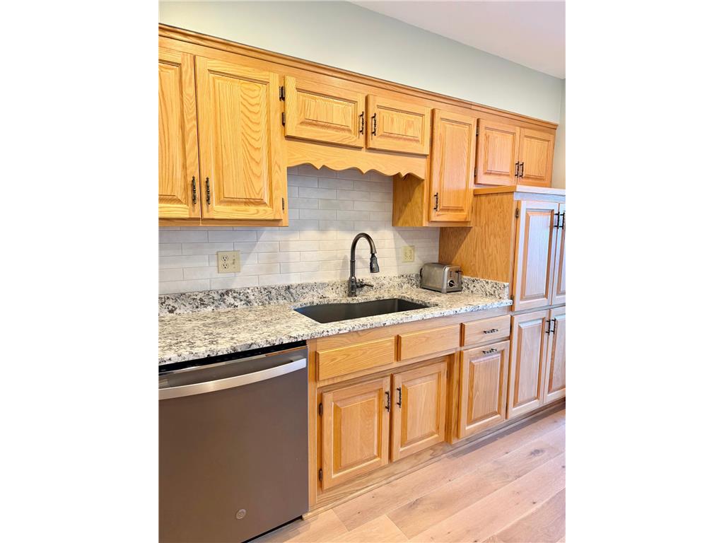 922 Railroad Avenue W Walker MN 56484 - Leech Lake 7064748 image33