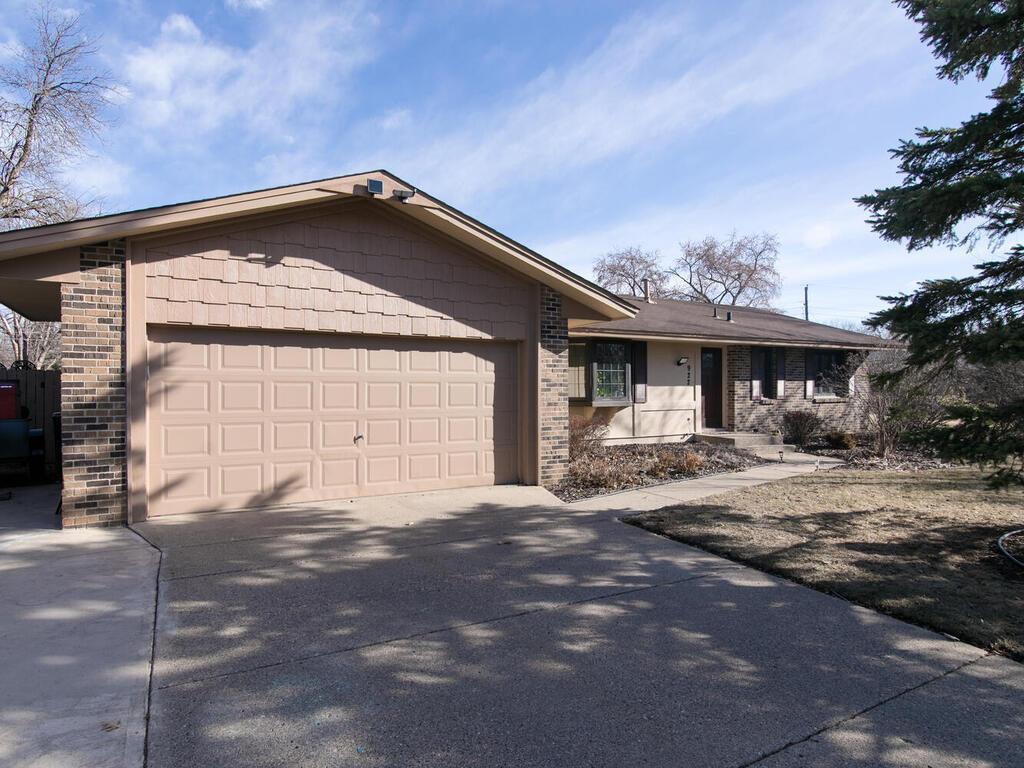 922 Redwood Circle Apple Valley MN 55124 6689130 image1